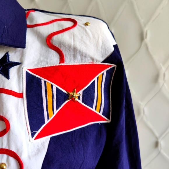 Vintage 80s Sportswear Pullover Top / Nautical Theme / Medium - Picture 2 of 7